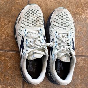 Brooks Women's Athletic Shoes - Blue Glass Marina